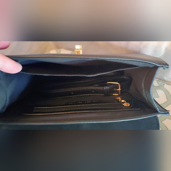 Badgley Mischka Black Vegan Leather Handbag With BM Card Holder. - Picture 3 of 12